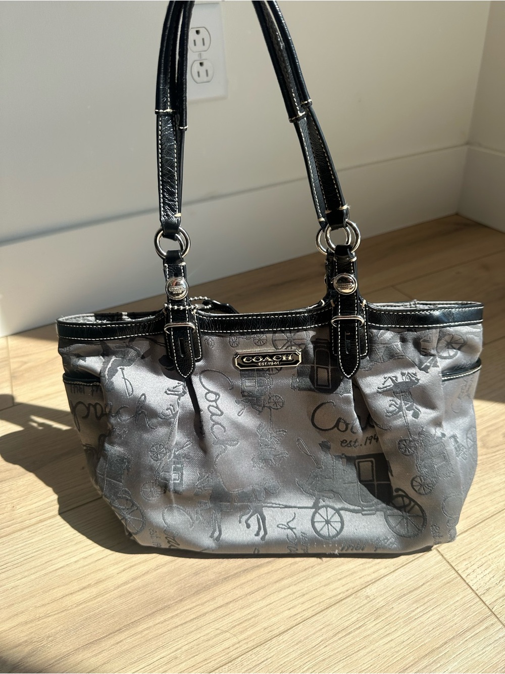 Vintage Coach Horse & Carriage East West Tote F16563 Y2K